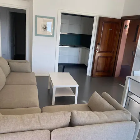Vakantiehuis Large House Sea View Terrace